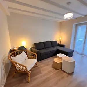  Appartement Rdc 9 Personnes, 2 Chambres, Wifi, Proche Du Centre